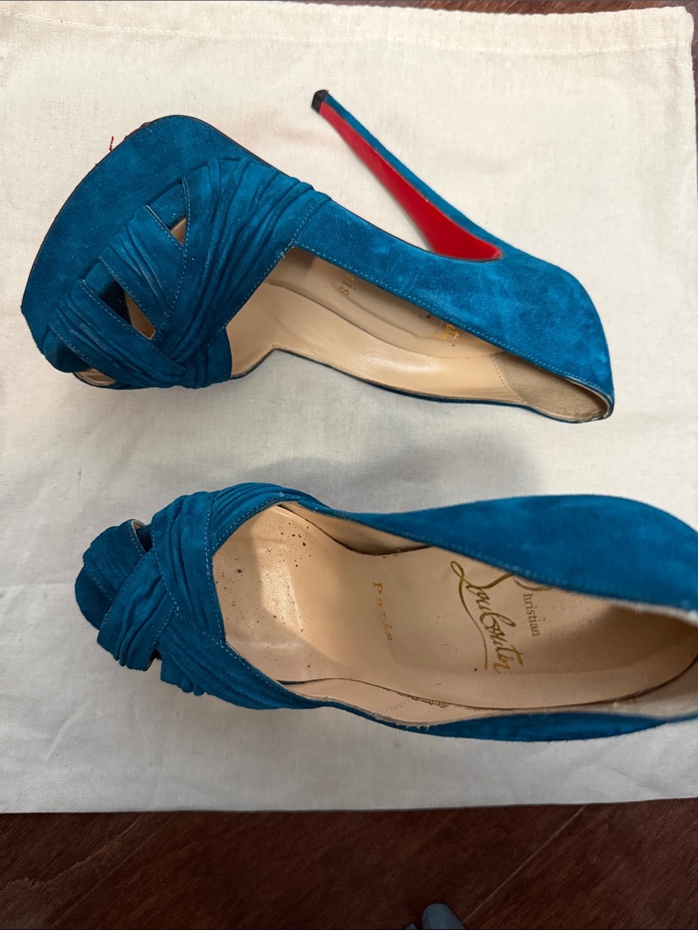 Shoes - Picture 2 of 6